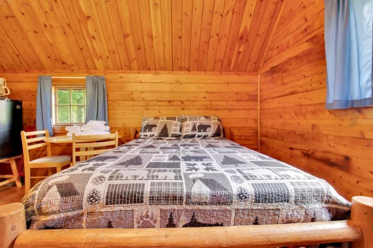 Rustic Cabin With Pool Access Bloomington Zewnętrze zdjęcie